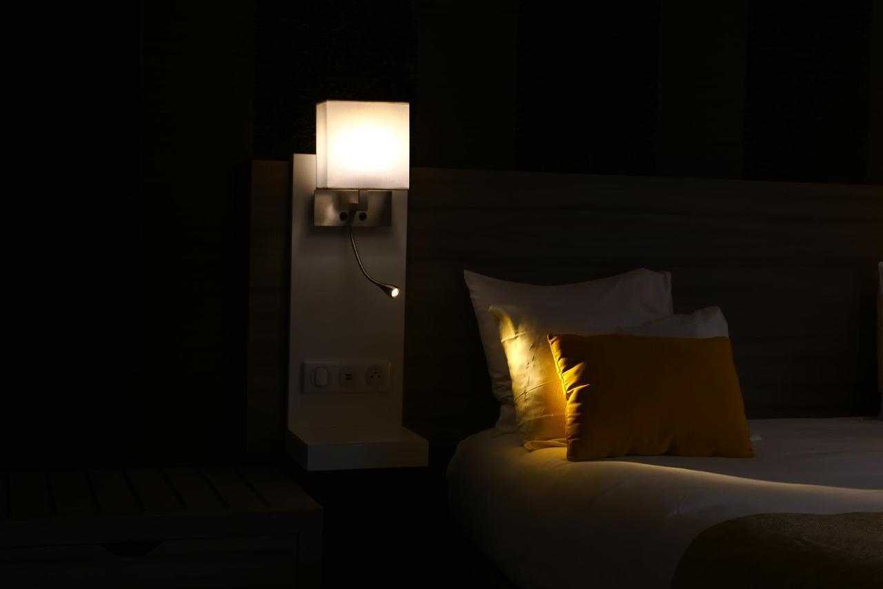 Contact Hotel Le Provencal Bordeaux Lac Экстерьер фото