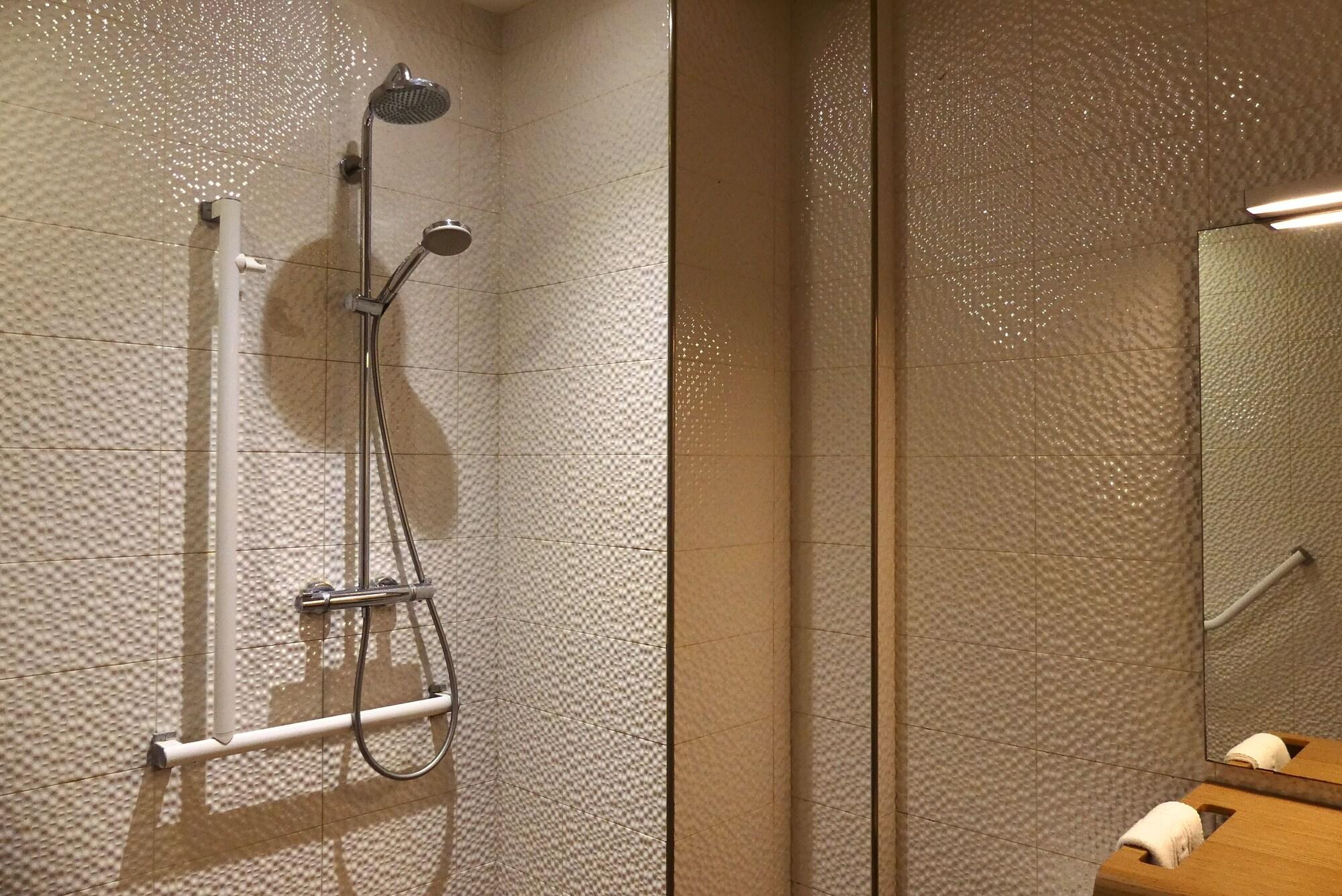 Contact Hotel Le Provencal Bordeaux Lac Экстерьер фото