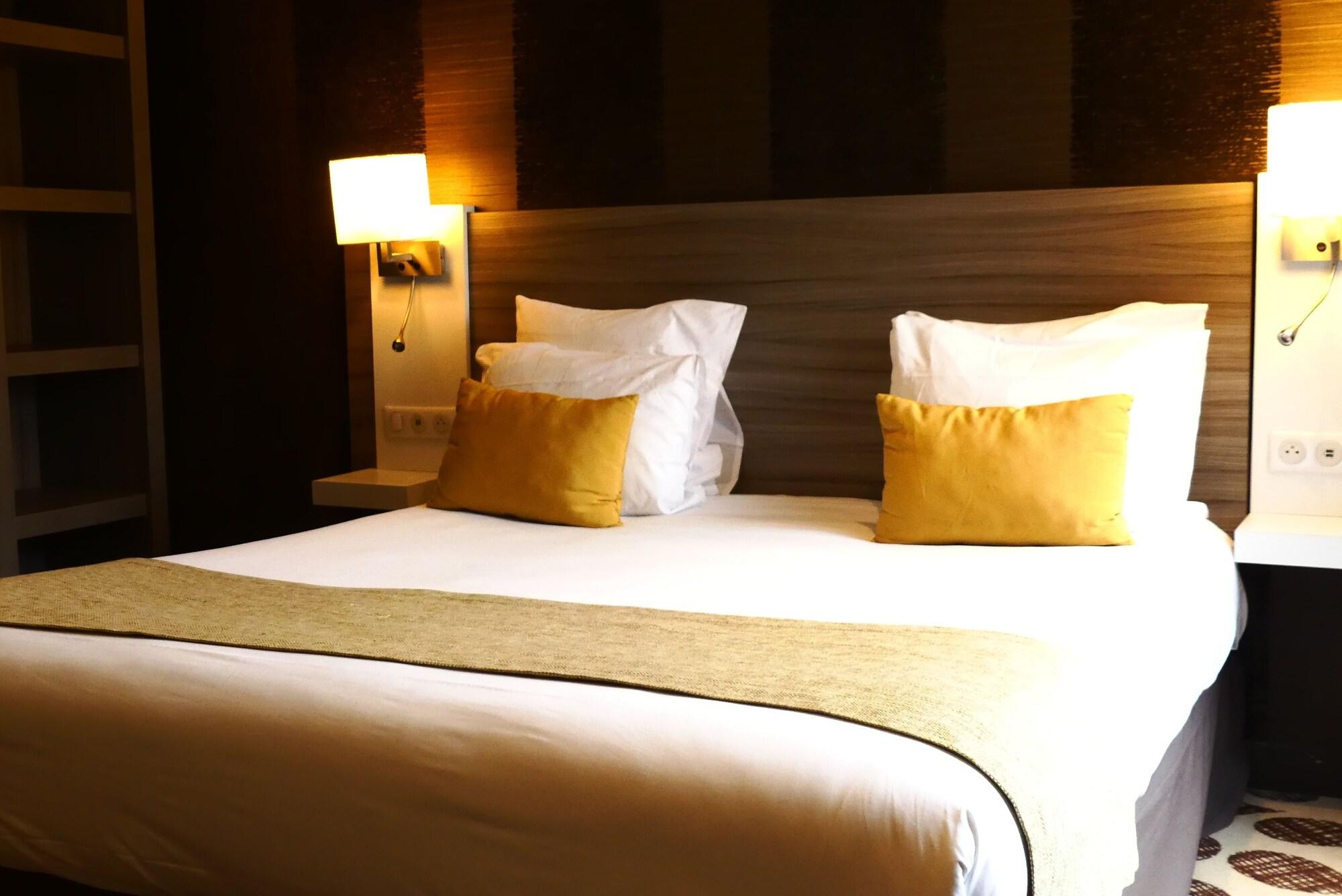 Contact Hotel Le Provencal Bordeaux Lac Экстерьер фото